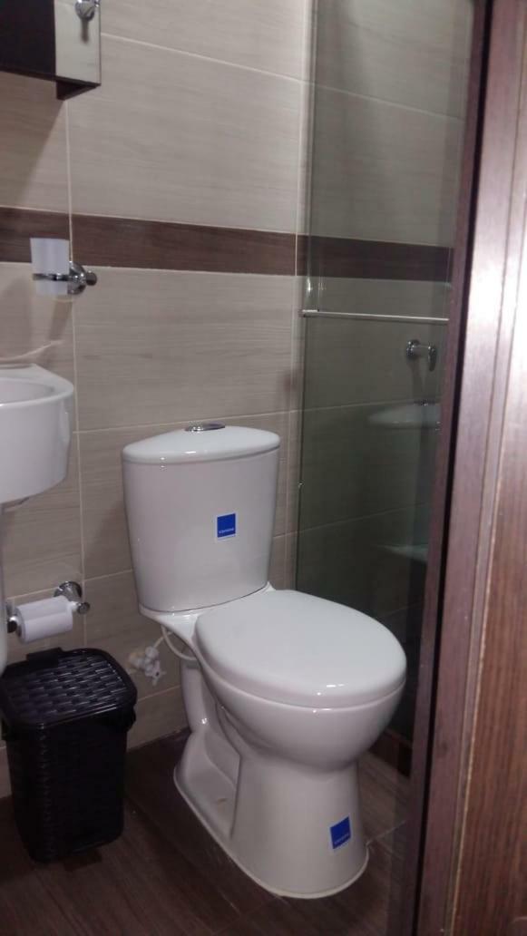 Hotel Giron Plaza ภายนอก รูปภาพ